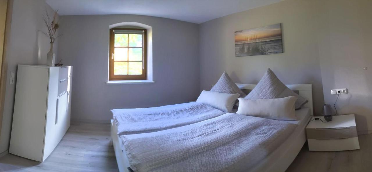 Ferienwohnung Aus-Zeit Auf Dem Lande Bad Gottleuba エクステリア 写真