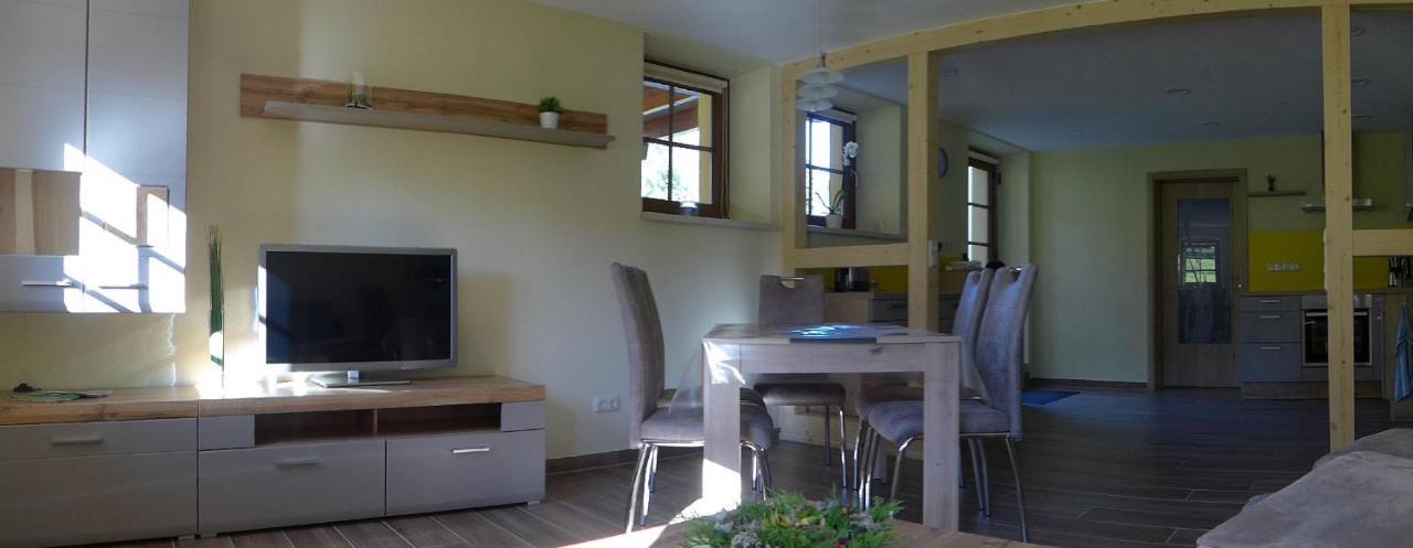 Ferienwohnung Aus-Zeit Auf Dem Lande Bad Gottleuba エクステリア 写真