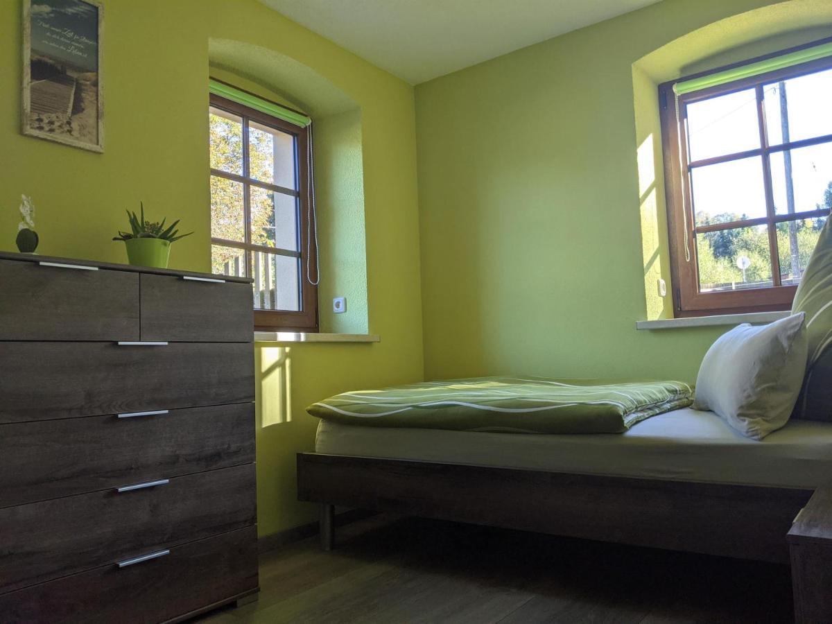 Ferienwohnung Aus-Zeit Auf Dem Lande Bad Gottleuba エクステリア 写真