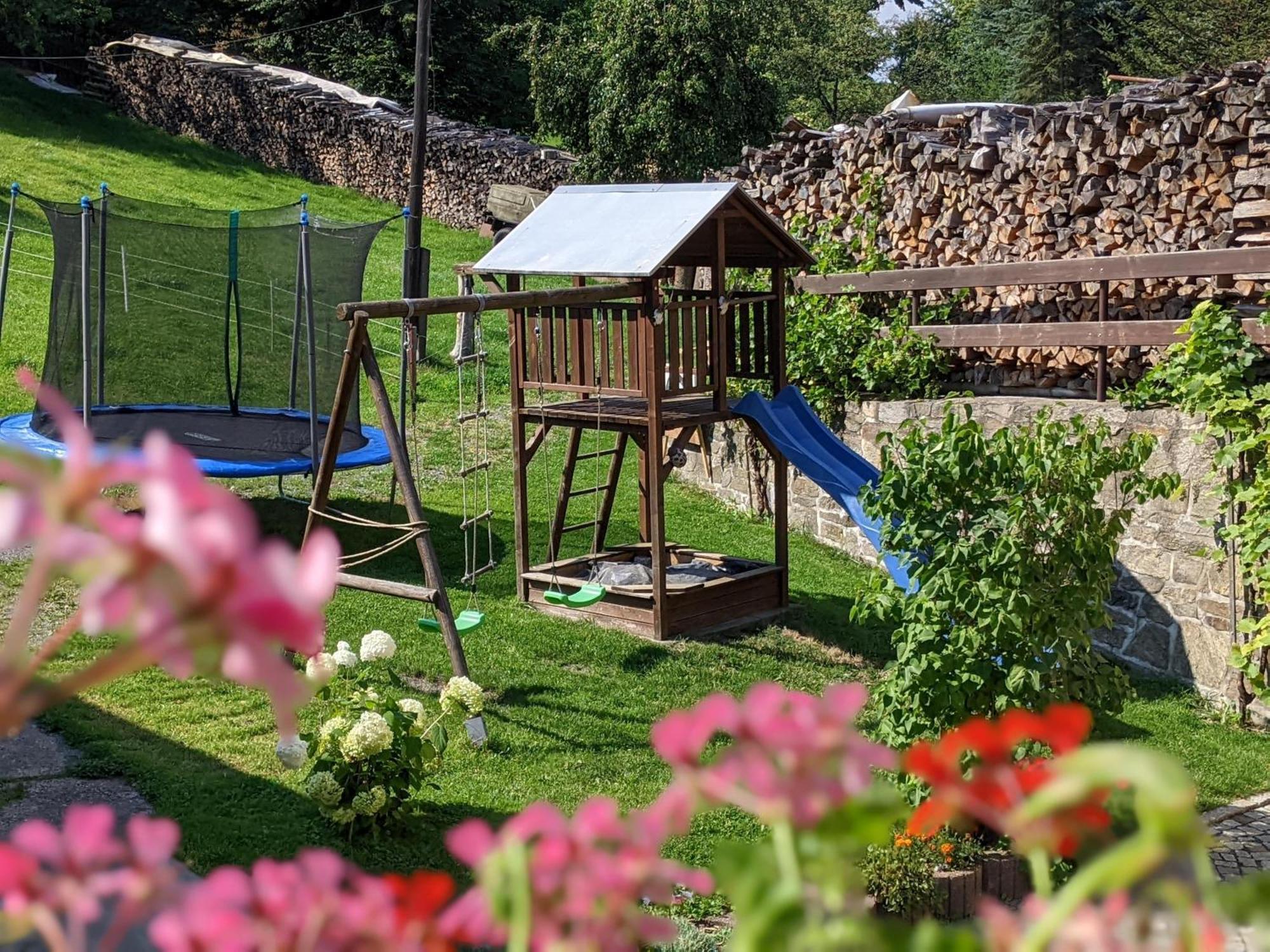 Ferienwohnung Aus-Zeit Auf Dem Lande Bad Gottleuba エクステリア 写真